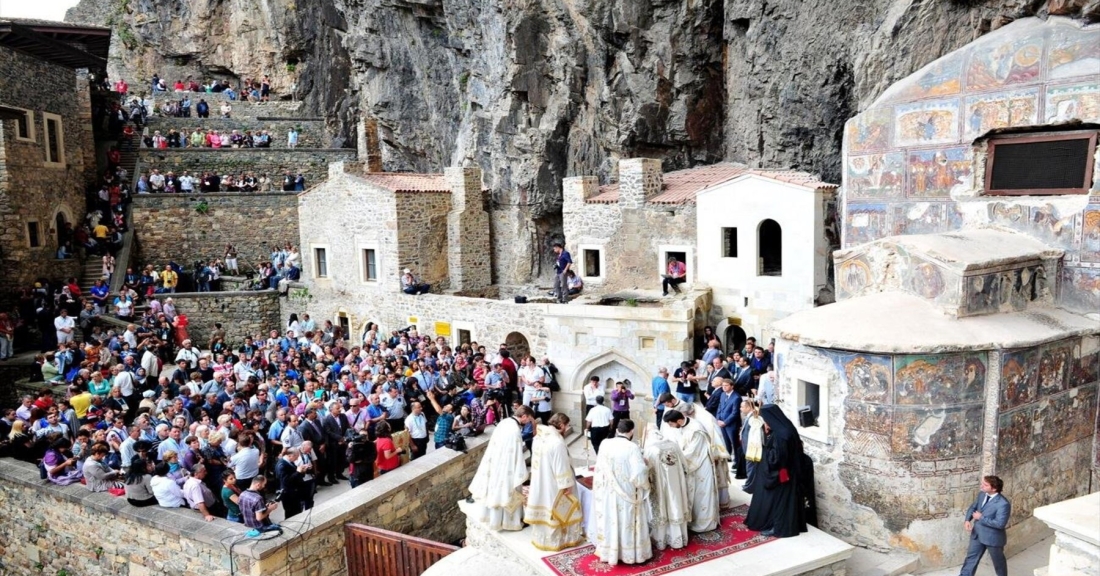 Τρία ερωτήματα για τη Θεία Λειτουργία στην Παναγία Σουμελά